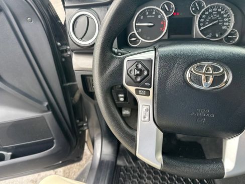 Used 2016 Toyota Tundra SR5 AWD/4WD image 16