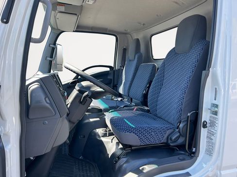 New 2024 Chevrolet Low Cab Forward image 15