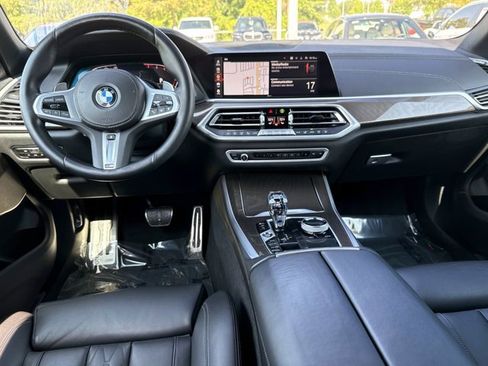 Used 2022 BMW X5 sDrive40i w/ M Sport Package RWD image 17