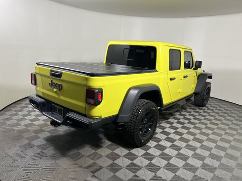 Used 2023 Jeep Gladiator Mojave w/ Trailer Tow Package AWD/4WD image 5