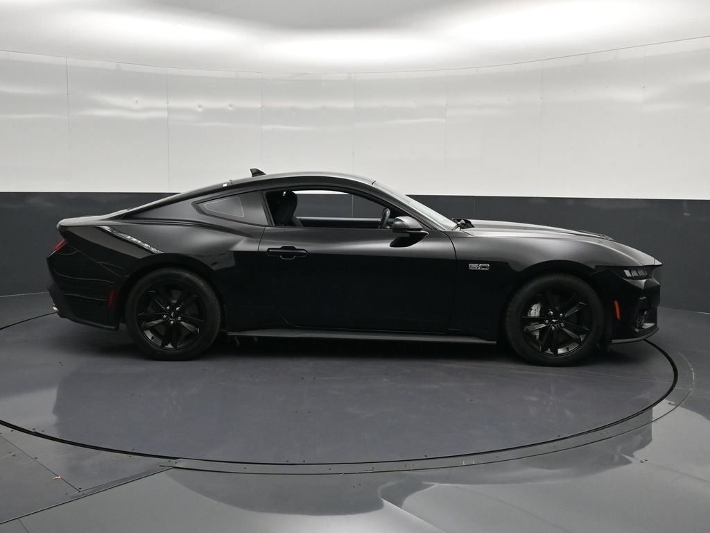 Used 2024 Ford Mustang GT RWD image 4