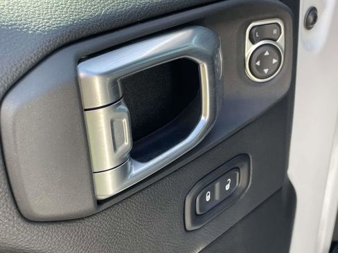 Certified 2022 Jeep Wrangler Unlimited Rubicon 4xe w/ Cold Weather Group image 25