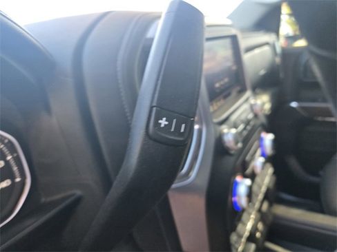 Used 2020 GMC Sierra 1500 SLT w/ SLT Premium Plus Package image 17