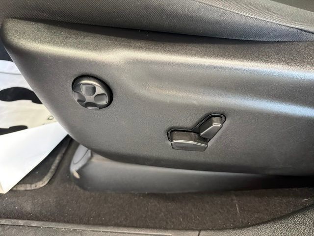 Used 2023 Dodge Durango GT AWD/4WD image 9