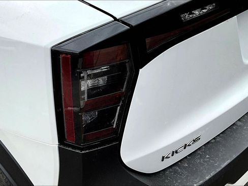 New 2026 Nissan Kicks SV AWD/4WD image 15