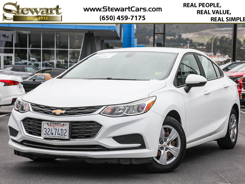 Used 2017 Chevrolet Cruze LS image 1