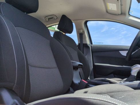 Used 2023 Kia Forte LXS FWD image 31