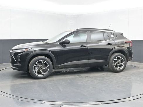 New 2026 Chevrolet Trax LT image 11