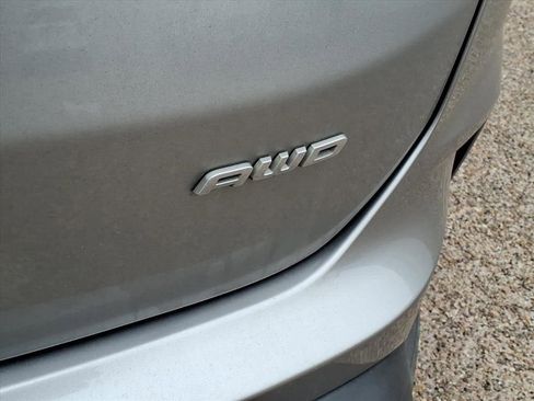 Used 2023 Ford Edge SE image 9