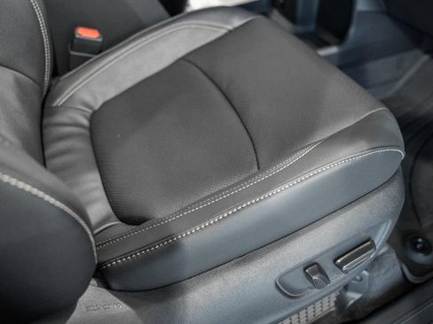 New 2026 Toyota Sienna Platinum AWD/4WD image 35