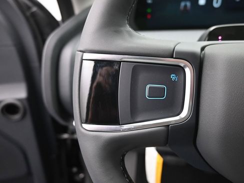 New 2025 Ford Expedition Active image 30