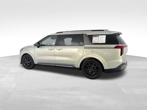 Certified 2025 Kia Carnival SX Prestige image 10