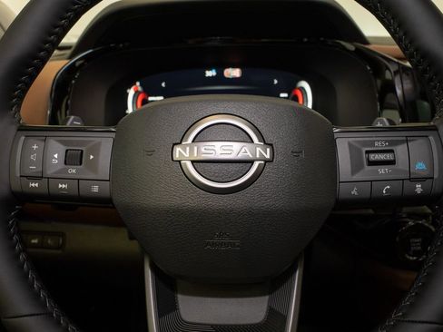 New 2026 Nissan Pathfinder Platinum image 22