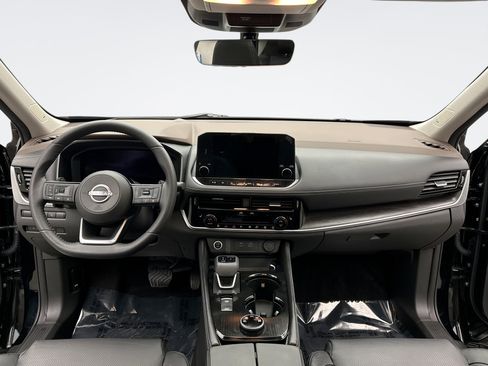 Used 2023 Nissan Rogue Platinum w/ Platinum Premium Package image 14