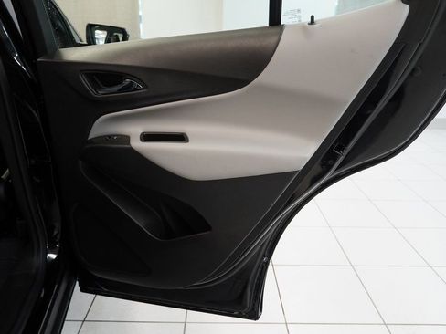 Used 2024 Chevrolet Equinox LS image 27