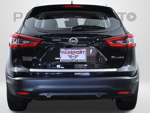 Used 2022 Nissan Rogue Sport SL image 8