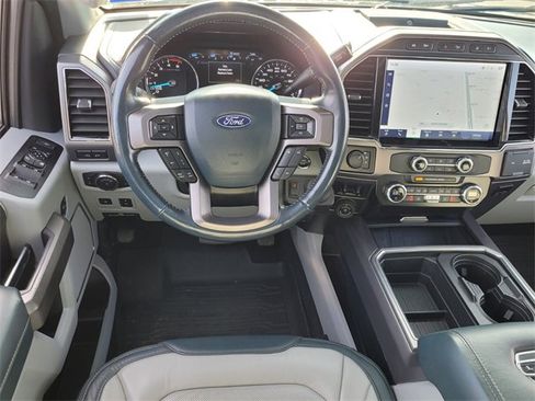 Certified 2022 Ford F450 Limited w/ FX4 Off-Road Package image 10