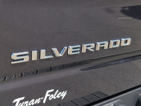 Used 2024 Chevrolet Silverado 1500 LT AWD/4WD image 6