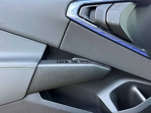 Used 2025 BMW X3 xDrive30i w/ Premium Package image 12