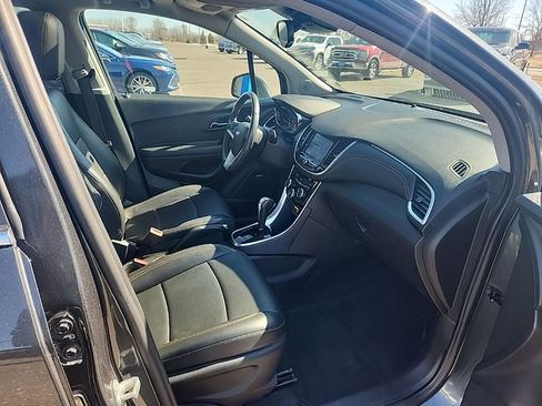 Used 2020 Chevrolet Trax Premier image 17