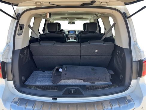 Used 2019 INFINITI QX80 Luxe w/ 22" Wheel Package image 19