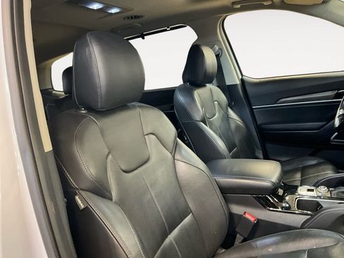 Used 2021 Kia Telluride EX w/ EX Premium Package image 27