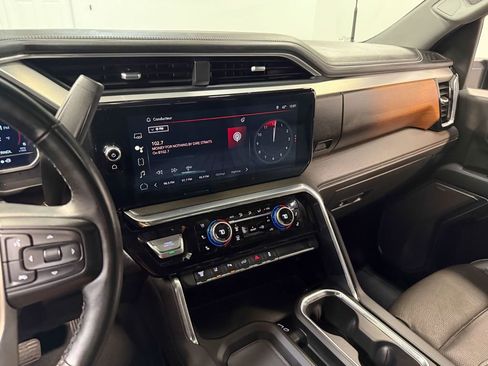 Used 2024 GMC Sierra 3500 Denali w/ Denali Reserve Package image 77