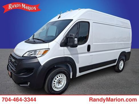 Used 2024 RAM ProMaster 2500 w/ Safety Group FWD image 1