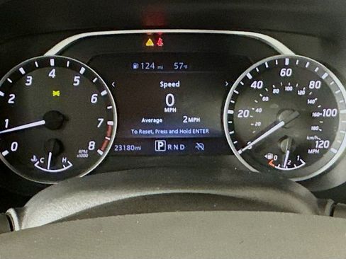 Certified 2024 Nissan Frontier SV image 2