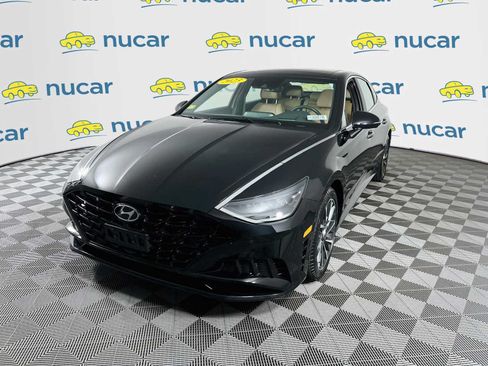 Certified 2023 Hyundai Sonata Limited w/ Preferred Accessory Package FWD image 3