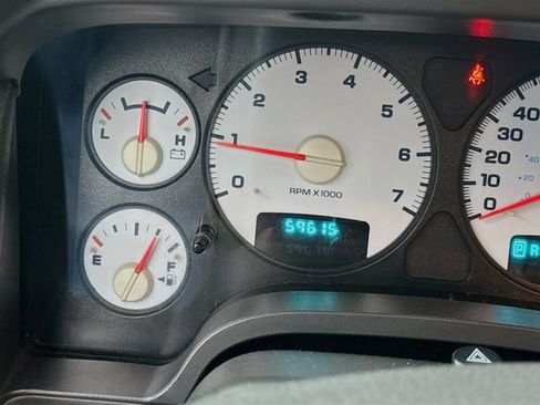 Used 2004 Dodge Ram 1500 Truck SLT w/ Trailer Tow Group RWD image 12