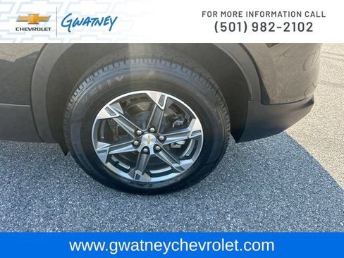 Used 2025 Chevrolet Blazer LT AWD/4WD image 10