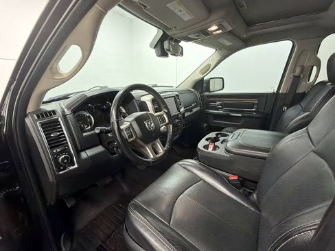 Used 2018 RAM 1500 Laramie AWD/4WD image 29