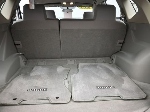 Used 2011 Nissan Rogue S image 30