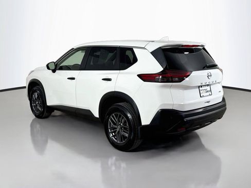 Used 2021 Nissan Rogue S AWD/4WD image 9