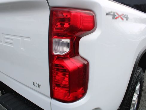 Used 2021 Chevrolet Silverado 3500 LT w/ Texas Edition image 26