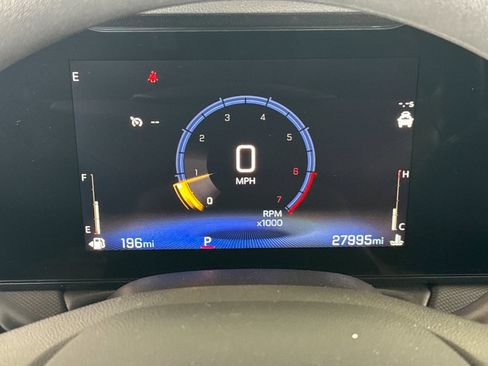 Used 2025 Chevrolet TrailBlazer LT FWD image 22