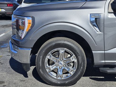 Used 2021 Ford F150 XLT w/ Equipment Group 302A High image 8