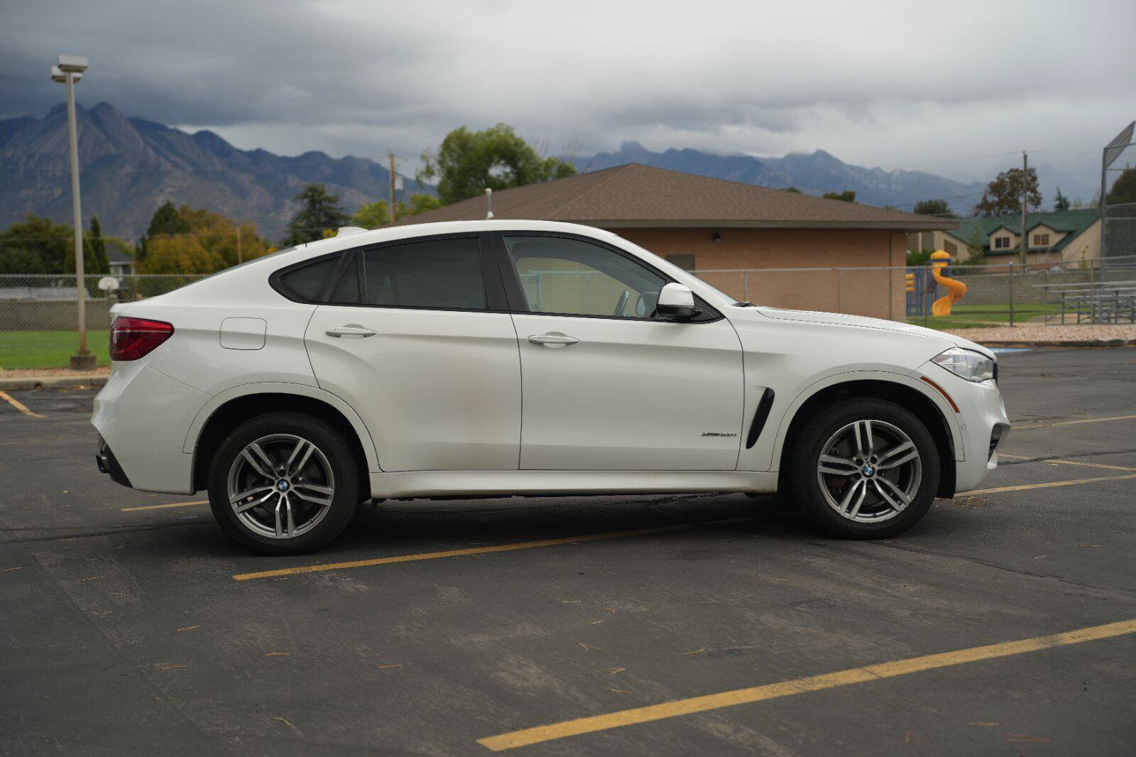 Used 2015 BMW X6 xDrive50i AWD/4WD image 6