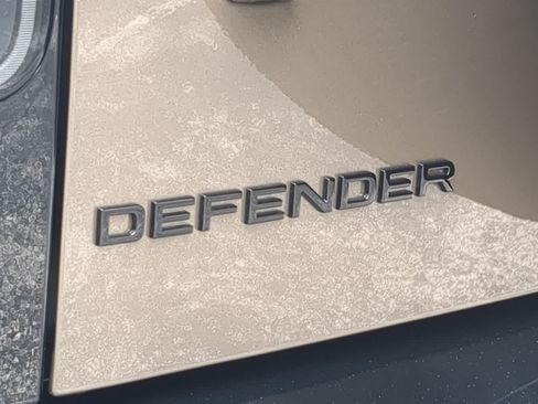 New 2026 Land Rover Defender 110 X-Dynamic SE AWD/4WD image 13