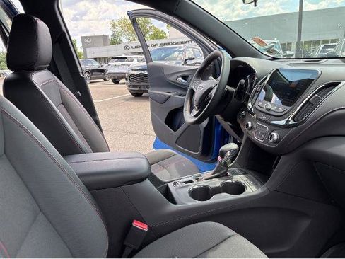 Used 2024 Chevrolet Equinox RS AWD/4WD image 16