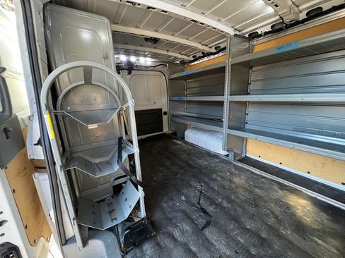 Used 2021 Nissan NV 2500 SV RWD image 19