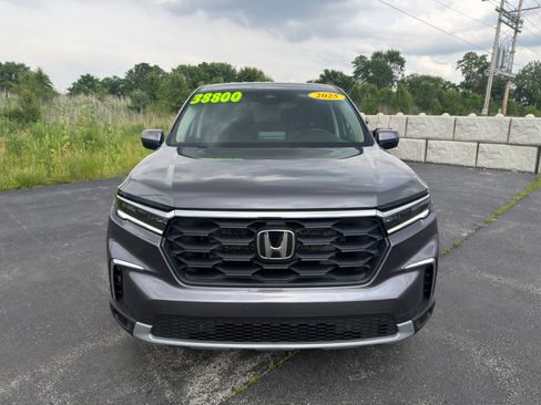 Used 2025 Honda Pilot EX-L image 9