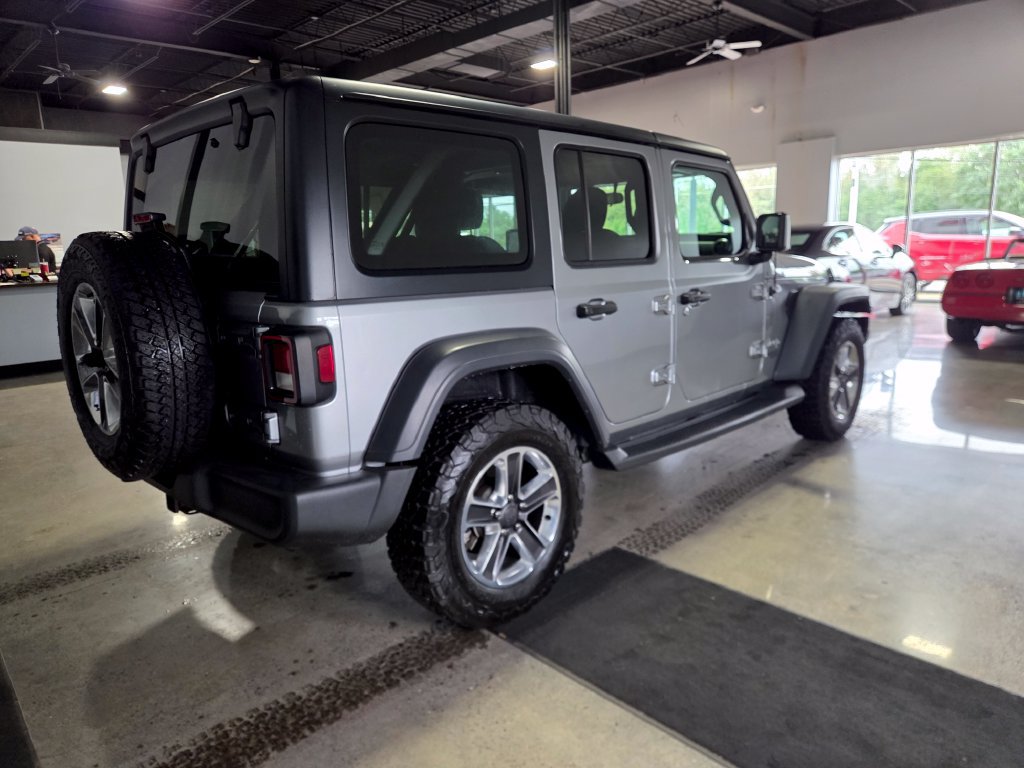 Used 2018 Jeep Wrangler Unlimited Sport AWD/4WD image 3