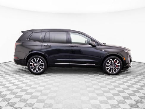 Certified 2024 Cadillac XT6 Sport w/ Technology Package image 10