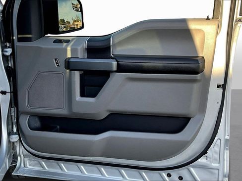 Used 2018 Ford F150 XLT image 17