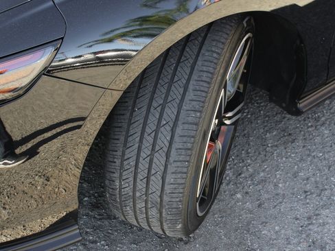 Used 2023 Honda Accord Sport image 39