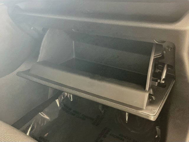 Used 2025 Toyota RAV4 XLE w/ Convenience Package FWD image 31