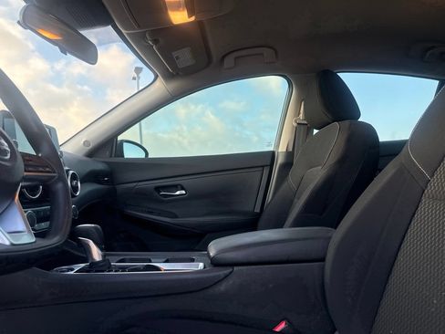 Certified 2020 Nissan Sentra S FWD image 32