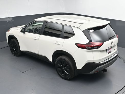 Certified 2023 Nissan Rogue SV image 36